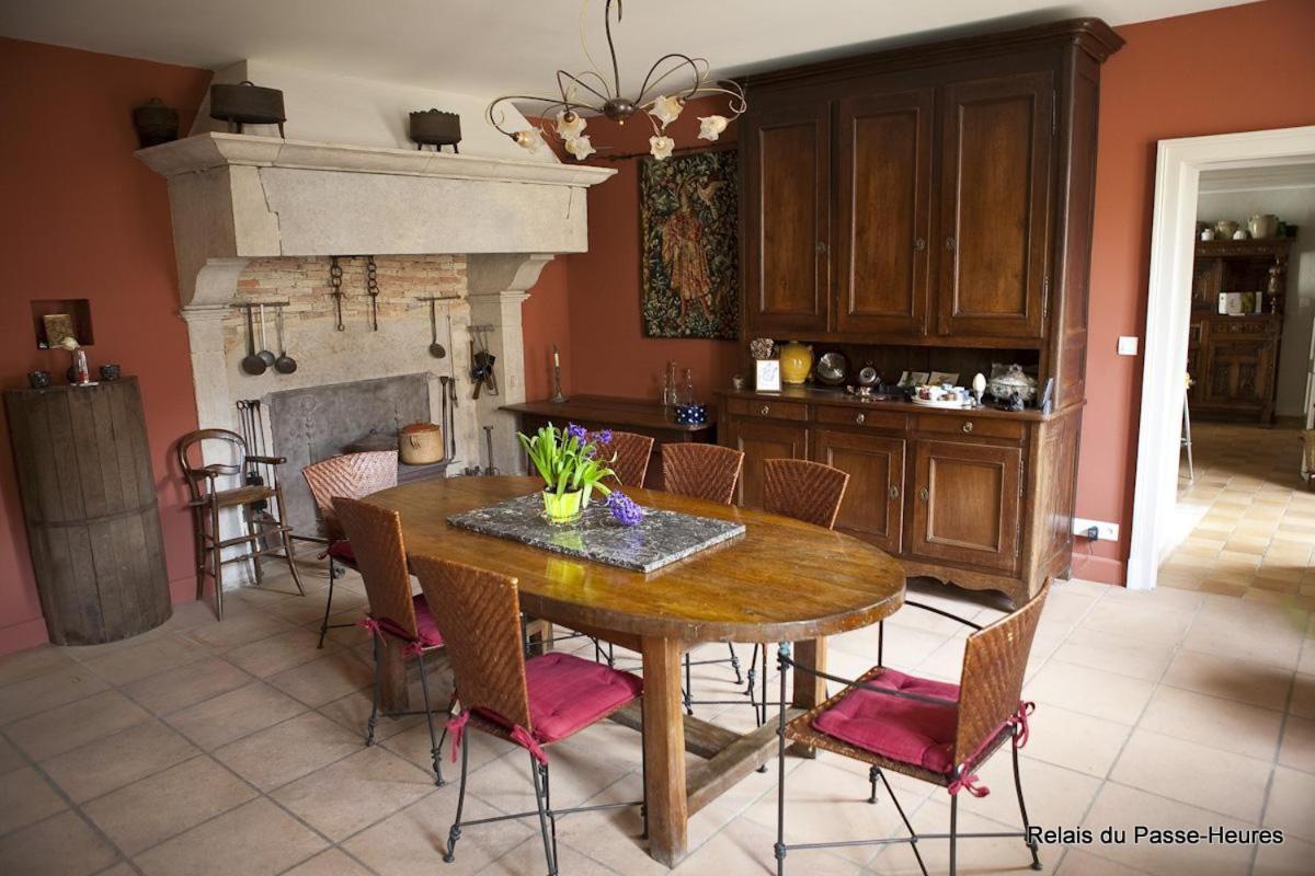 Le Relais Du Passe-Heures Cenans Exteriér fotografie